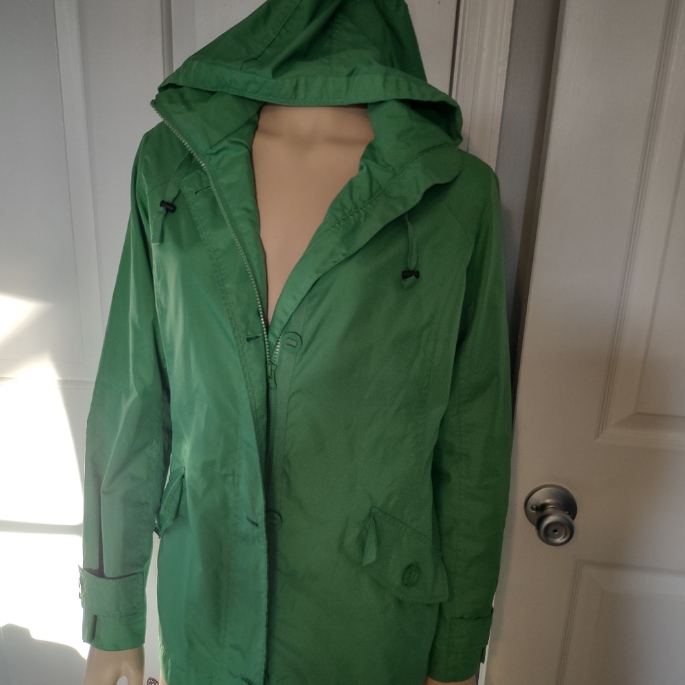 Lands' End size M green rain coat
